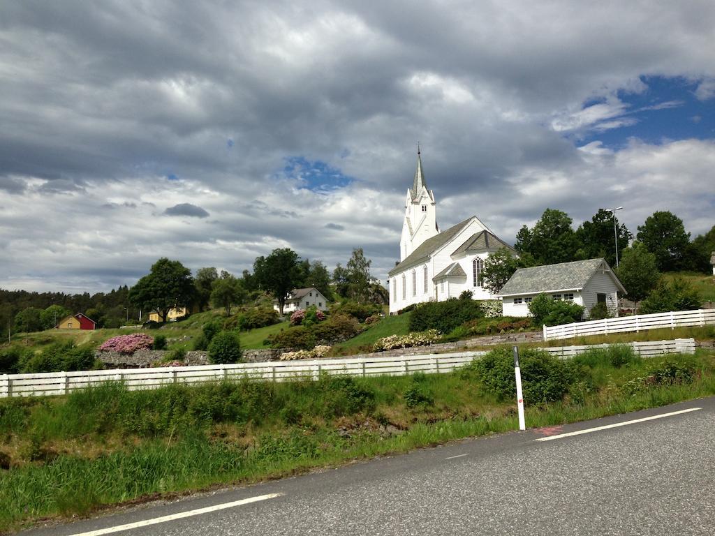 Tysnes Sjo Og Fritid Aparthotel Uggdal Exterior foto